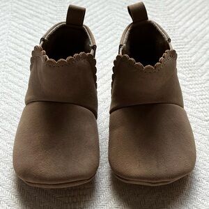 Babies First Boots 0-6 months